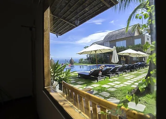 De Sapphire Cliff Resort 3*
