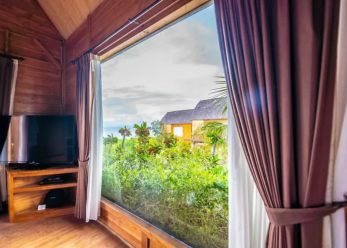 De Sapphire Cliff Resort 3*