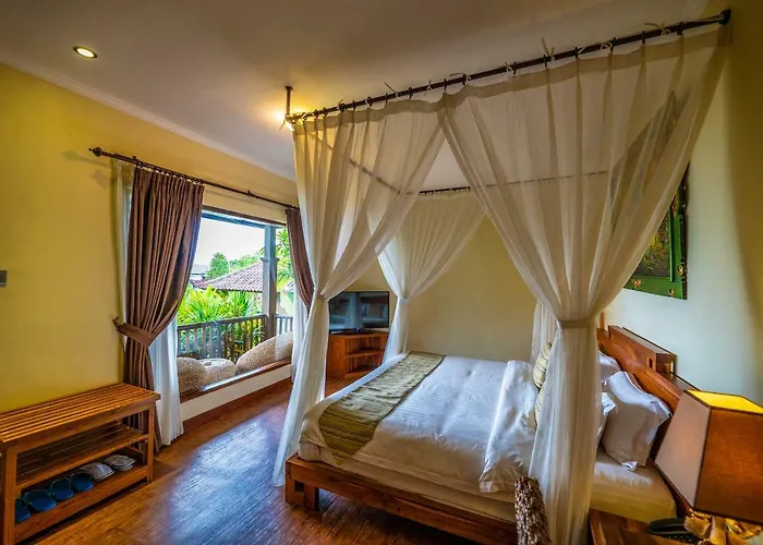 De Sapphire Cliff Resort 3*