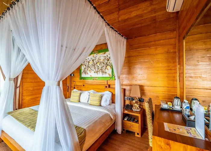 De Sapphire Cliff Resort 3*