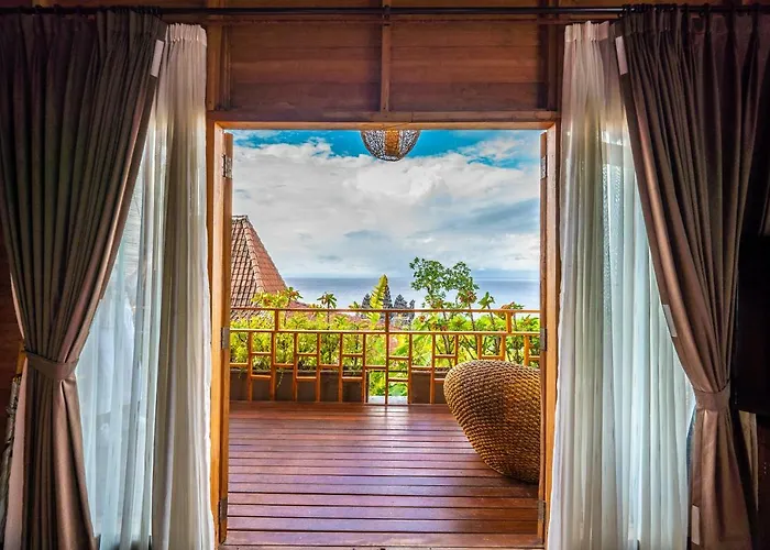 De Sapphire Cliff Resort 3*