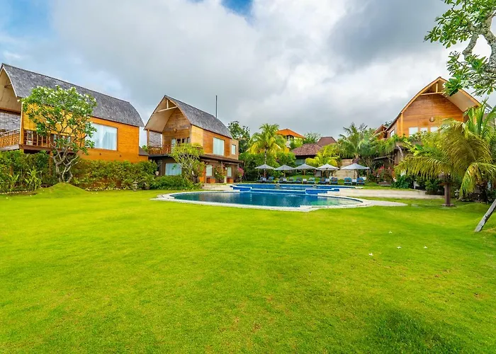 De Sapphire Cliff Resort